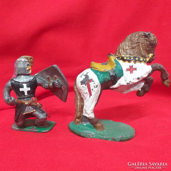 Old painted large cross solid lead soldier couple. 10 Cm.