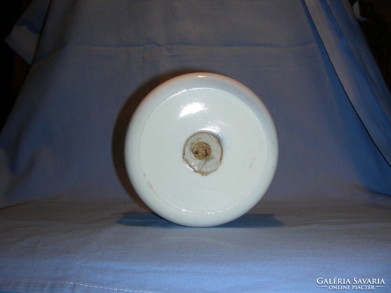 Porcelán petróleumlámpa rész