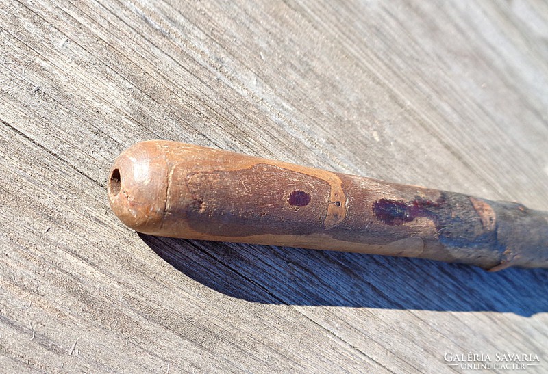 Old naturalistic pipe