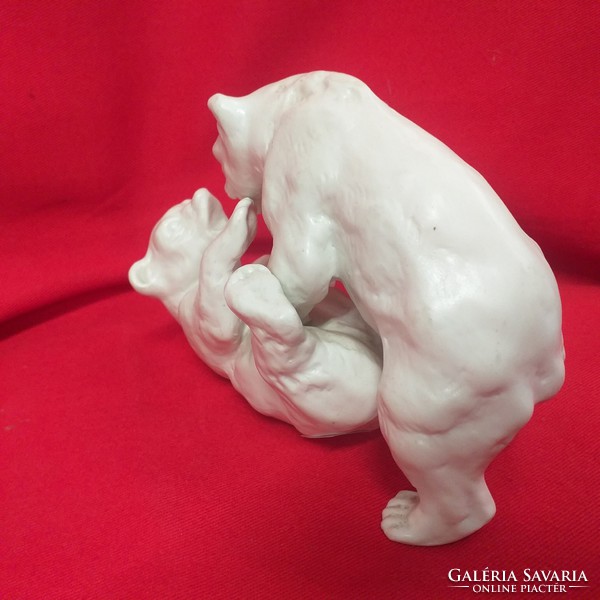 Porcelain figurine of German, German Wallendorf wrestling bears. 9 Cm.