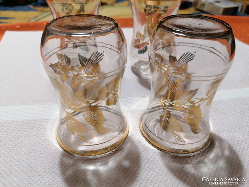 Very special, gilded bird pattern, hand-painted, 1 dl glasses in beautiful condition (4 pcs)