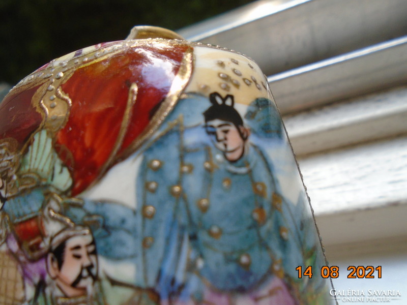 18.sz SATSUMA GYOKUZAN váza aranykontúrozott életkép, virágzó cseresznyefa, geometrikus  mintákkal