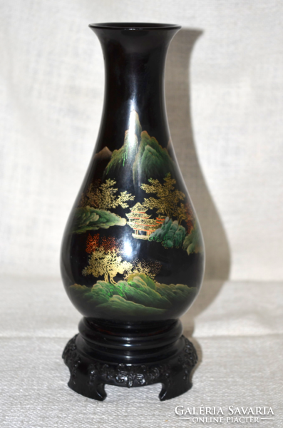 Large lacquer vase with base (dbz 0035)