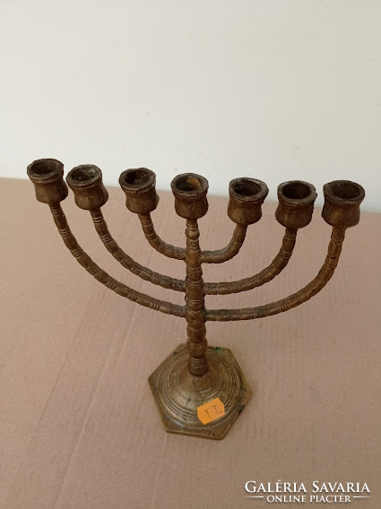 Antik patinás sárgaréz menora menóra zsidó gyertyatartó 7 ágú réz gyertya tartó tt