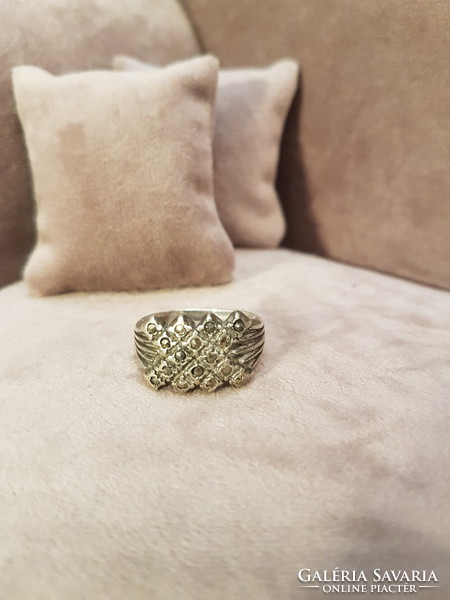 Antik ezüst gyűrű, markazitokkal