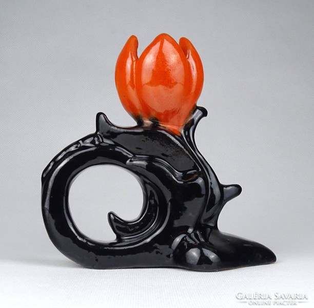 1G756 black hop ceramic walking tulip candle holder 12 cm