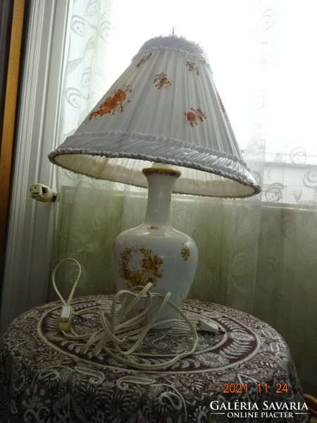 Herend porcelain table lamp. India basket decoration, hood apponyi pattern. Signed 7086. He has!