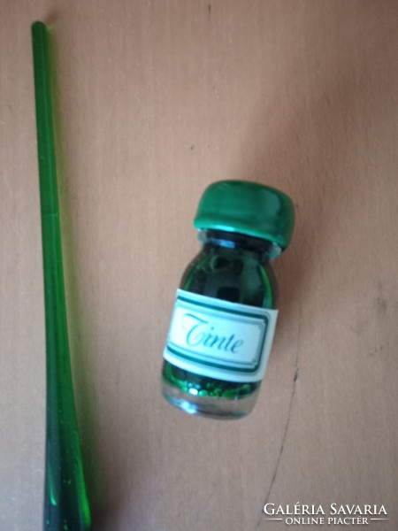 Meseszép zöld üvegtoll zöld tintával eredeti dobozában