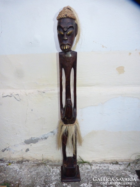 2 db 100 cm-es afrikai szobor.