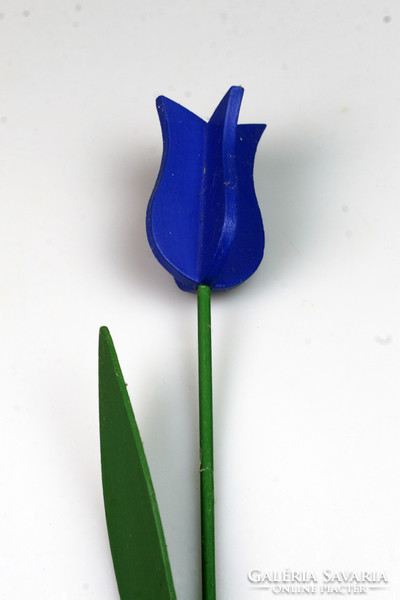 Kék tulipán virágdekor fából