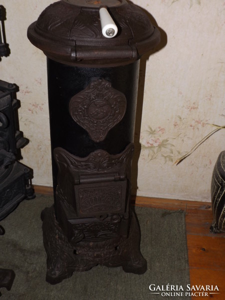 Original volcano stove rarity collection about 100cm iron stove