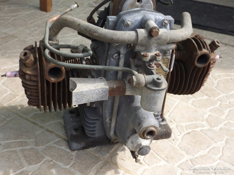 Ritka Kuriózum !  Veterán Boxer motor 1920-30 as évek Prága / BMW ? típus