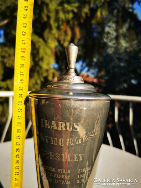 Ikarus sports fishing cup with the Statue of Liberty