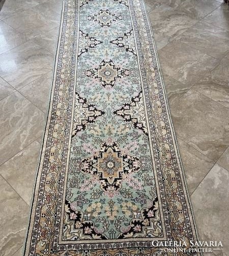 Kashmiri 100% silk carpet green 320x96
