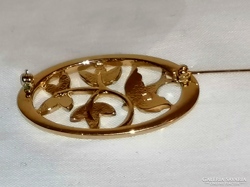 Gold - plated swallow brooch 198.