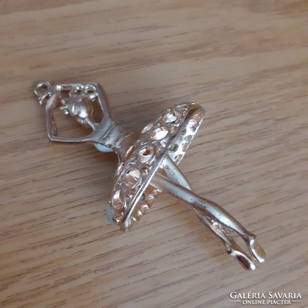 The little ballerina pendant