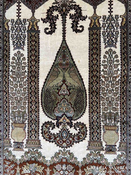 Tabriz selyem-gyapjú iráni kézi szőnyeg