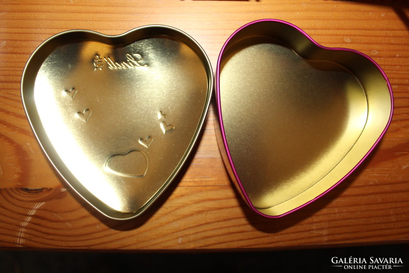 Lindt csokis szív alakú fém doboz