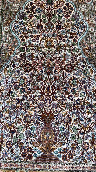 Isfahan selyem-gyapjú iráni kézi szőnyeg