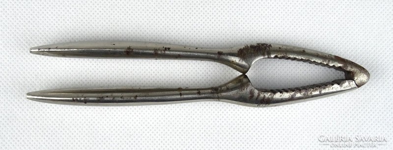 1G824 Régi klasszikus fém diótörő mogyorótörő konyhai eszköz 15 cm