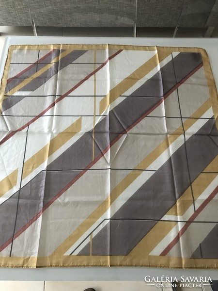 Selyemkendő pasztell színekkel, 80x80 cm