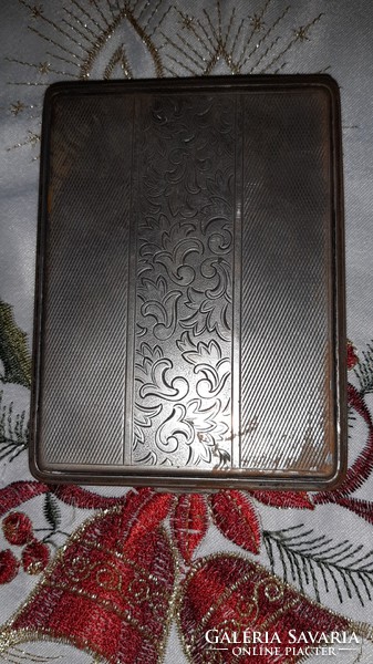 Cigarette case / dose silver plated.