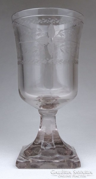 1G901 antique etched Biedermeier base glass 13 cm