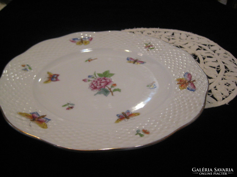 Herendi, butterfly, floral flat plate 1941. Manufactured 20.6 cm