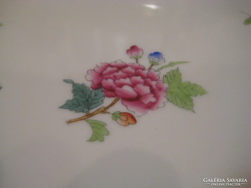 Herendi, flat plate with butterfly flowers, 1941. Manufactured 25 cm