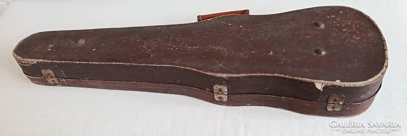 Old wooden violin case 77cm