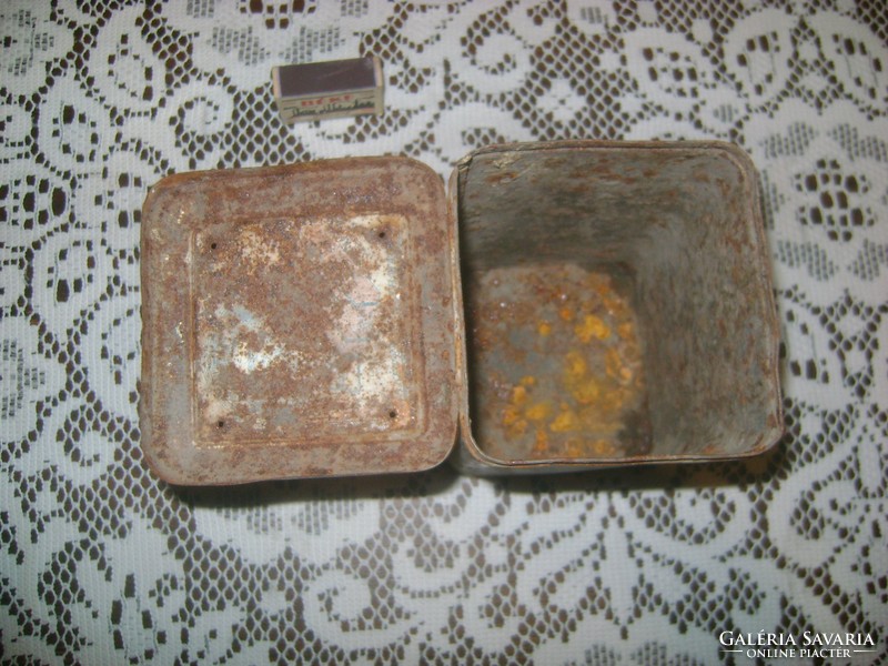 Old tin box - kneip malt coffee