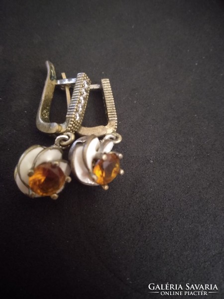 Silver earrings and pendant