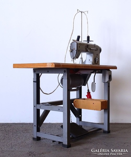 1F683 German textima altin pedal industrial sewing machine 1977