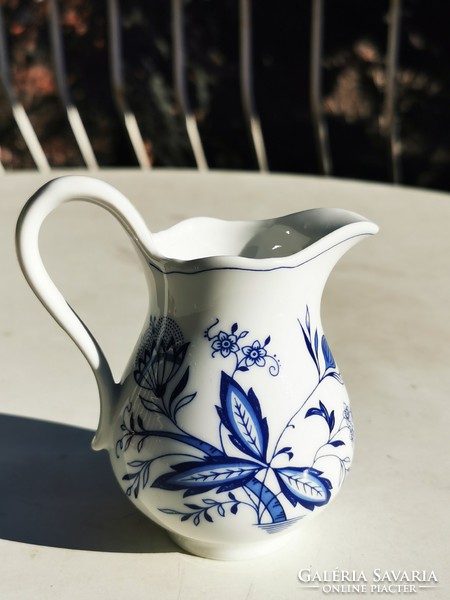 Meissen patterned jug