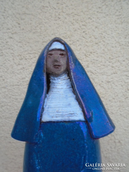 Nun statue ceramic flawless wonderful masterpiece from the early 1900s marked in 2 places