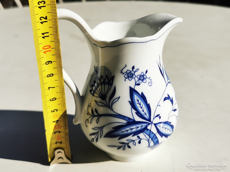 Meissen patterned jug