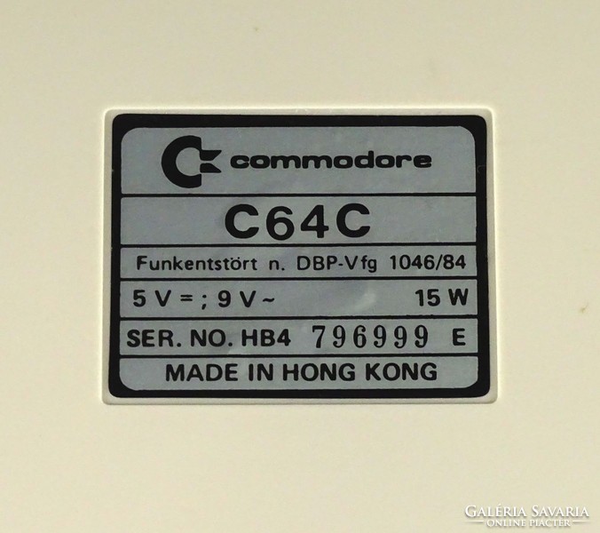 1H004 Retro Commodore C64 gép ház dobozában