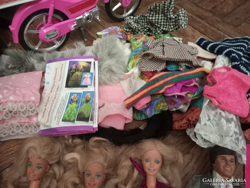 Eredeti Mattel Barbie gyűjtemény az 1970-80-as évekből