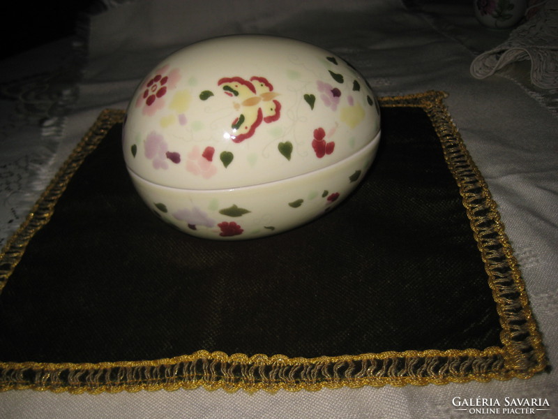 Zsolnay hand-painted eggs 19 x 10 cm