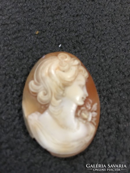 Cameo made meticulously from antique shells!
