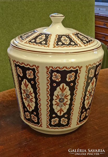 Raven house urn holder ceramic
