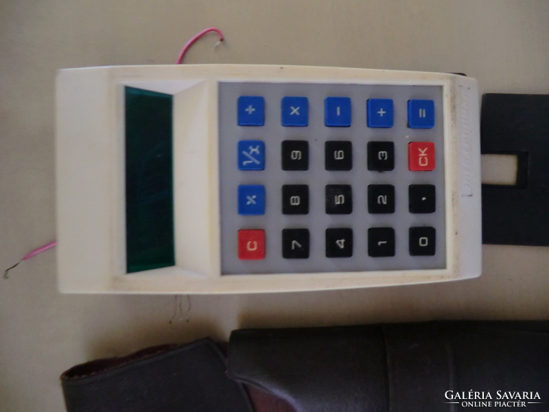 43-5 Pocket calculator cccr circa 1975 the first Russian 9x16x4 cm cena 90 rubles