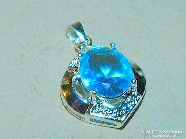 Aquamarine blue crystal stony white gold gold filled pendant