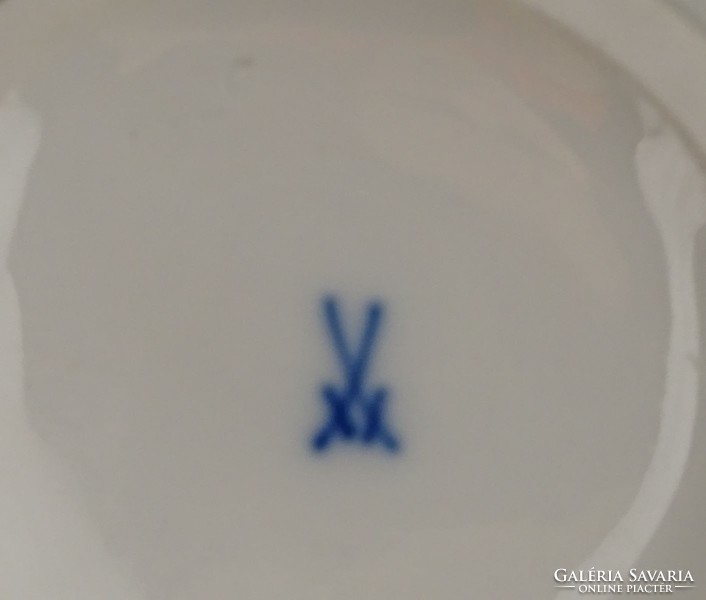 1E330 Antik jelzett kardos Meisseni porcelán tálka hamutál