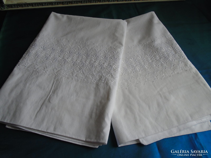 2 pcs. Novel, machine-embroidered larger cotton large cushion cover.