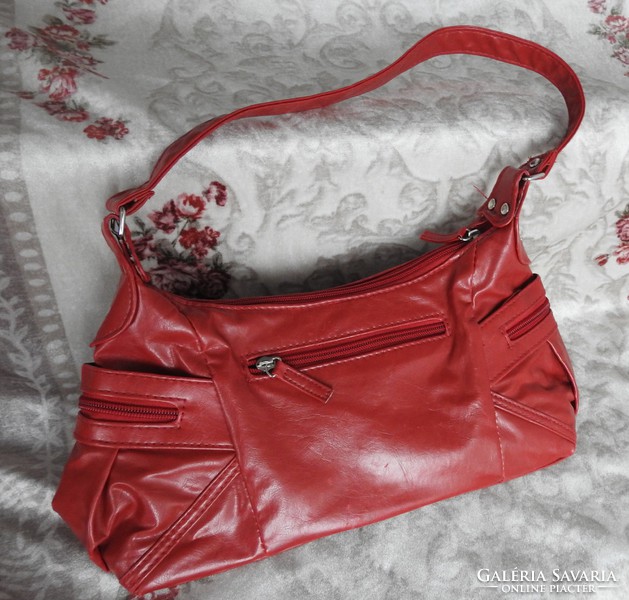Giuliana red leather handbag