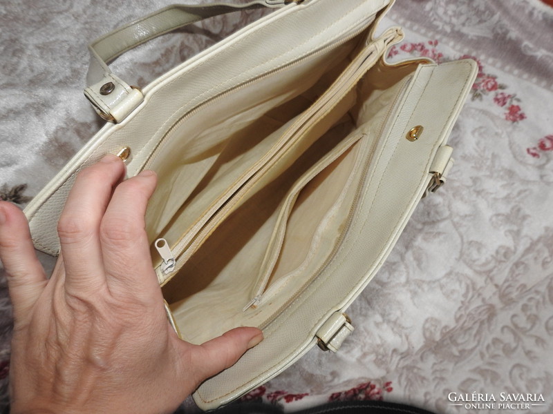 Vintage white leather handbag