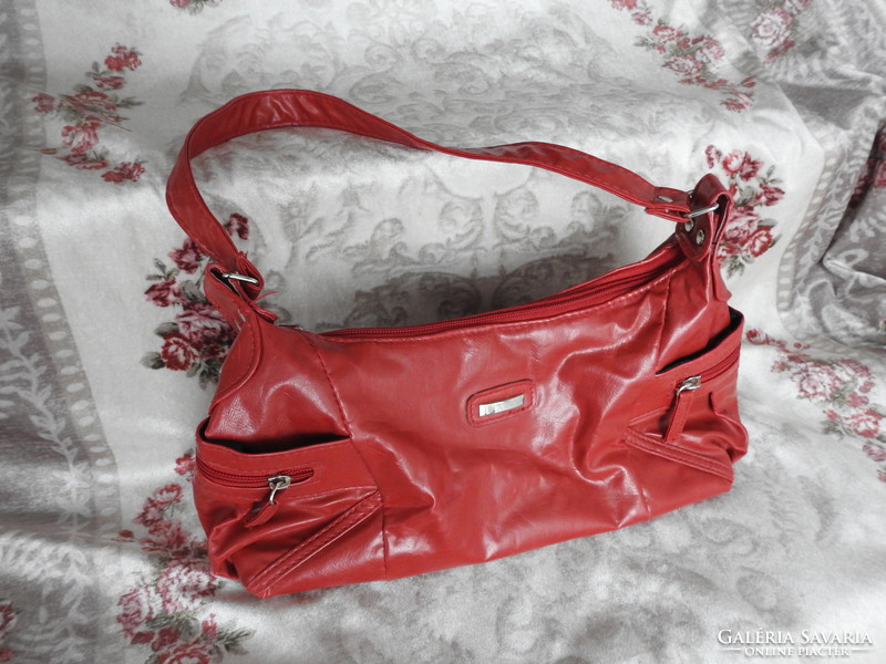 Giuliana red leather handbag