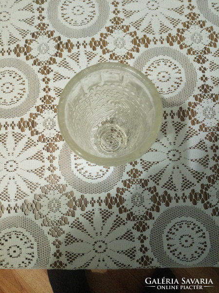 Thick village flower pattern glass cup.