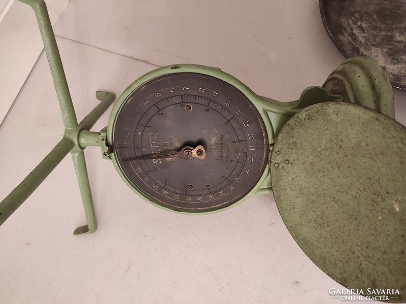 Antik patinás dekoratív konyhai eszköz egyserpenyős züld mérleg különleges eltakarható számlap 450
